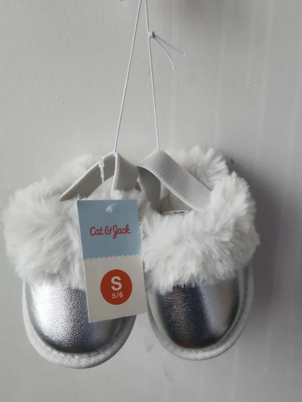 Cat & Jack Silver Metallic Slip-On Slippers with White Faux Fur Trim